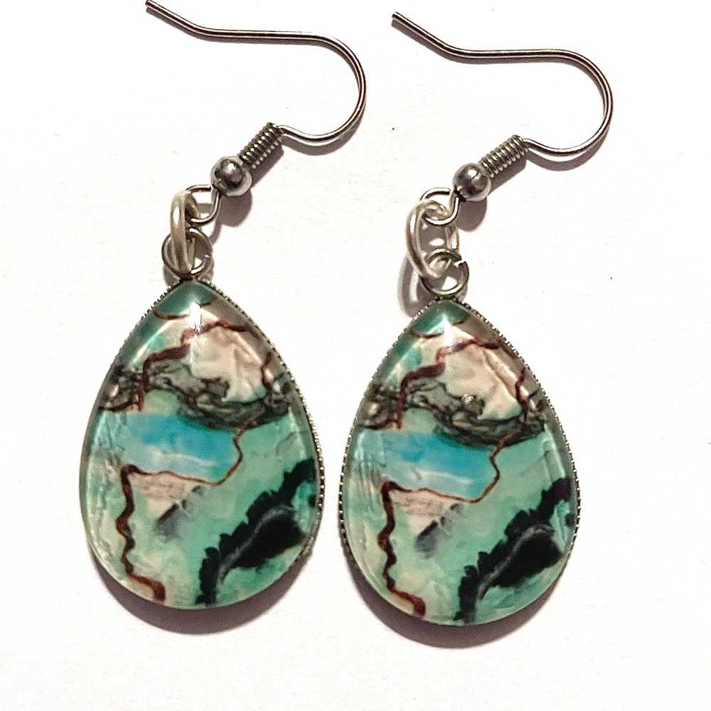 Mint Green Teardrop Dangle Earrings